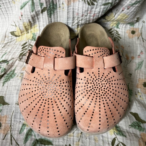 Birkenstock Shoes - Birkenstock Boston Pink Rivet Clogs